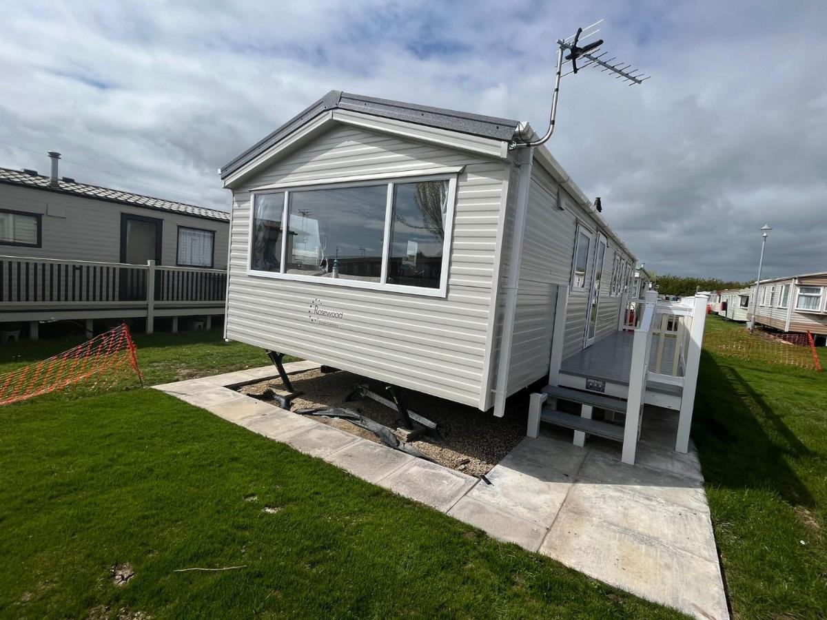 Kings Caravan Park Chapel Saint Leonards Exterior foto