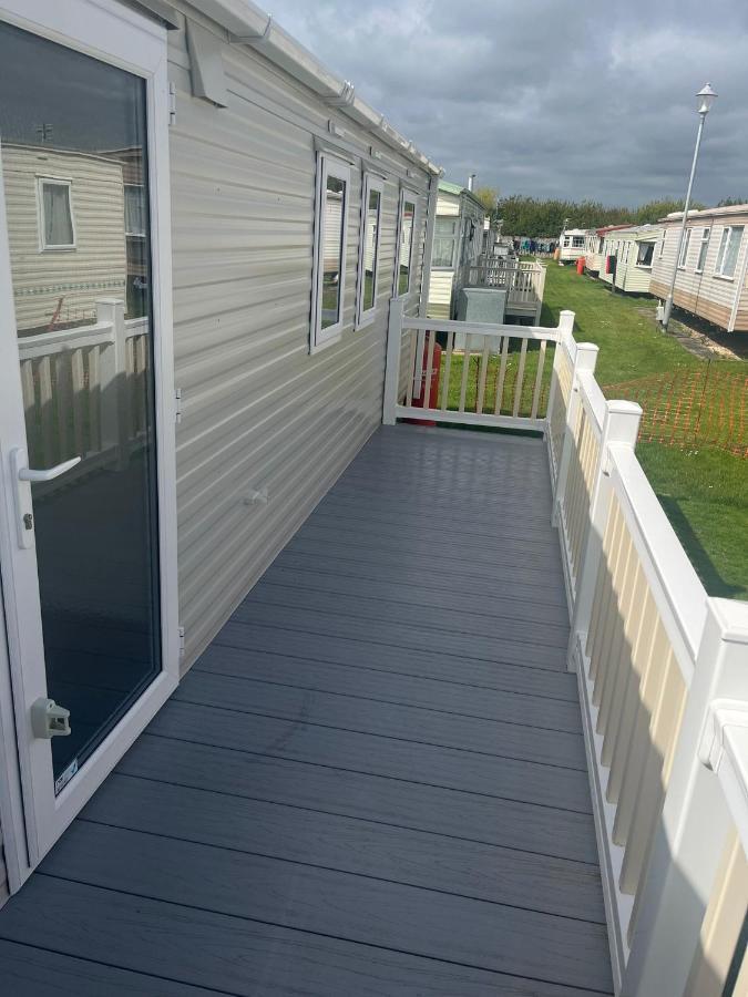 Kings Caravan Park Chapel Saint Leonards Exterior foto
